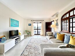 Vilamoura Brightness With Pool by Homing