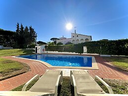 Vilamoura Brightness With Pool by Homing