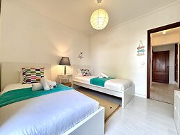 Vilamoura Brightness With Pool by Homing