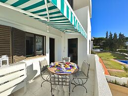Vilamoura Brightness With Pool by Homing
