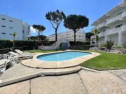Vilamoura Cosy 4 With Pool by Homing