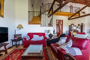 Pêra Vintage Villa With Pool by Homing
