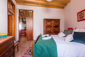 Pêra Vintage Villa With Pool by Homing