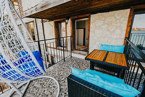 Miletia Suites