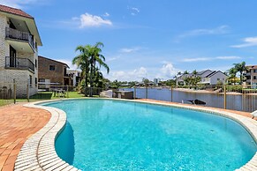 HACIENDA- CANAL VIEWS AND COMFORT