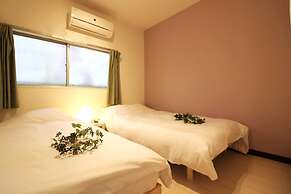 Nishi-Shinjuku HOUSE FIVE 1F