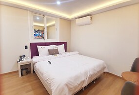 SWEET HOTEL