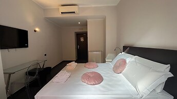 Cloud 9 Hotel