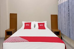 OYO 92065 Kos Flobamor