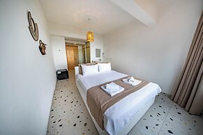 Thanos Hotel
