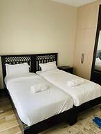 Stay.Plus Silverstone Apartments