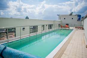 Stay.Plus Silverstone Apartments