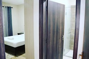 Stay.Plus Silverstone Apartments