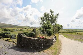 Bwthyn Derwin Fawr