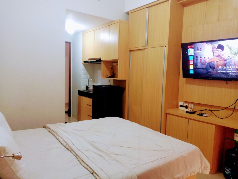 Transpark Juanda Bekasi by 21 Room