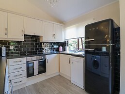 27 Brocklehurst