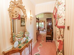 Highcliffe Manor