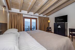 Hotel Meandro - Lake View