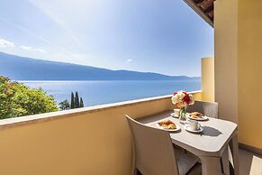 Hotel Meandro - Lake View