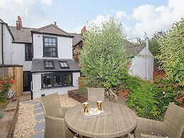6 The Terrace