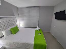 Hotel BM-17  Cerca Al Mar