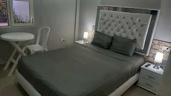 Hotel BM-17  Cerca Al Mar