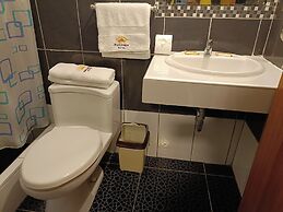 Pakarina Hotel
