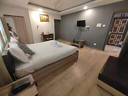 Hotel Grand Majesty
