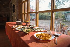 Seclude Nahan Bantony Cottage