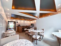 Teker Luxury Hotel