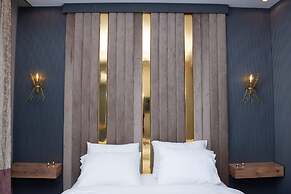 Teker Luxury Hotel