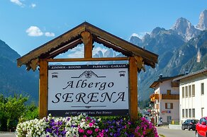 Hotel Serena - Tre Cime Views