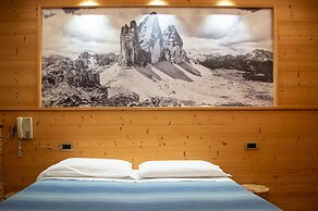 Hotel Serena - Tre Cime Views