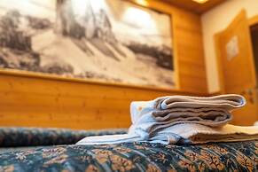 Hotel Serena - Tre Cime Views