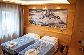 Hotel Serena - Tre Cime Views