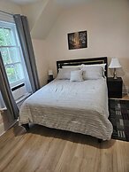 Sunflower Guest Suites