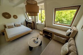Canal View Stay Amsterdam