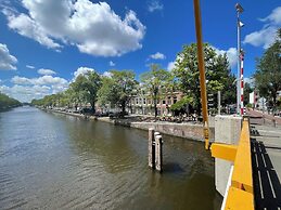 Canal View Stay Amsterdam