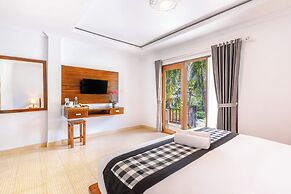 Tinggian Hill Retreat