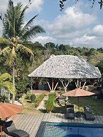 Tinggian Hill Retreat