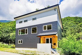 Hakuba Views