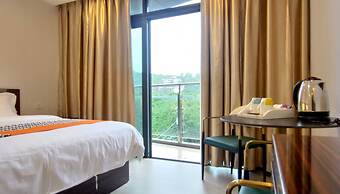 Sky Garden Hotel