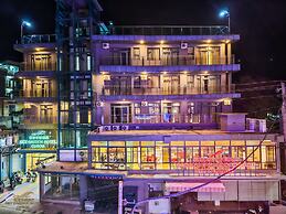 Sky Garden Hotel