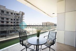 Cozy Canal View Apartment - 206