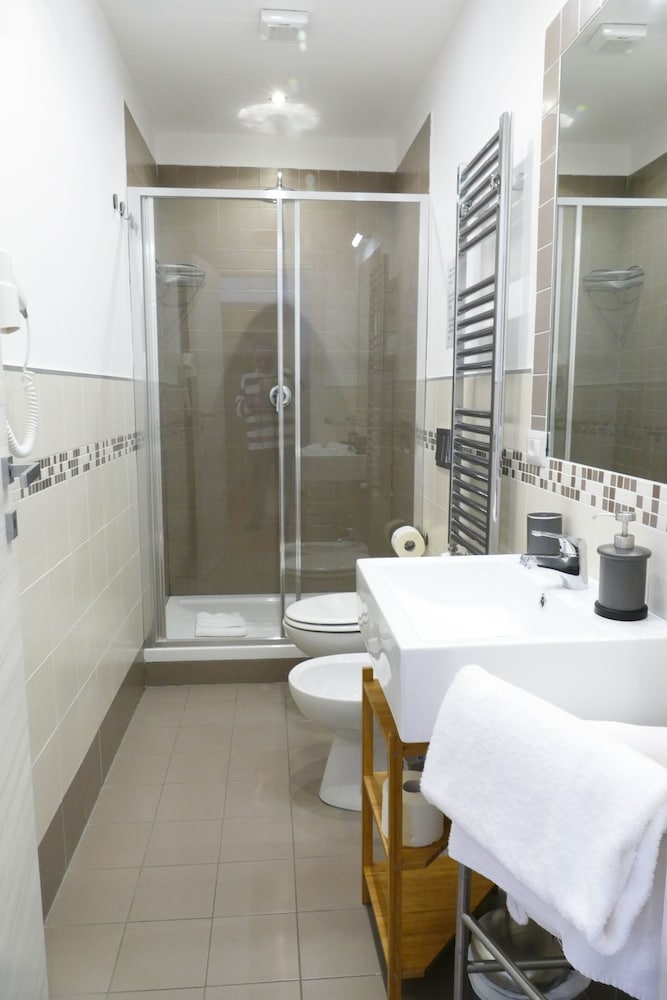 Gialel Pisa Guest House