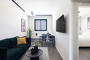 Skyline Serenity by TLV2RENT