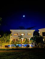 Red Picnic Hostel