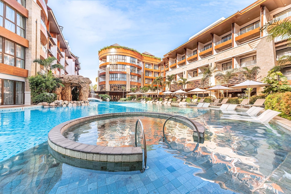 Mandarin Bay Resort & Spa