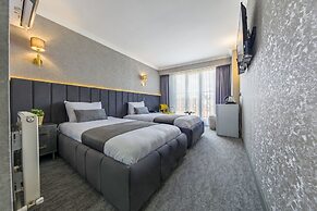 Golden Bazaar Hotel