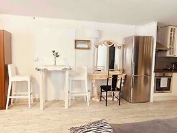 Charming Studio Flat In Sollentuna, Stockholm